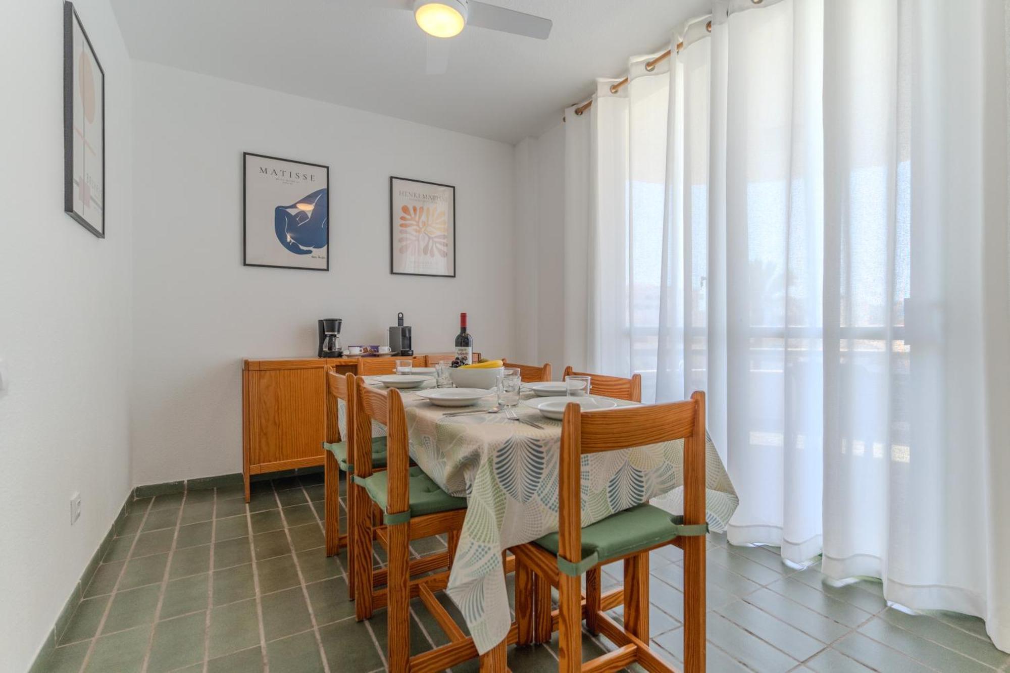 Go2Tenerife Apart Sira Family, Pool & Beach Playa de las Americas  Eksteriør bilde